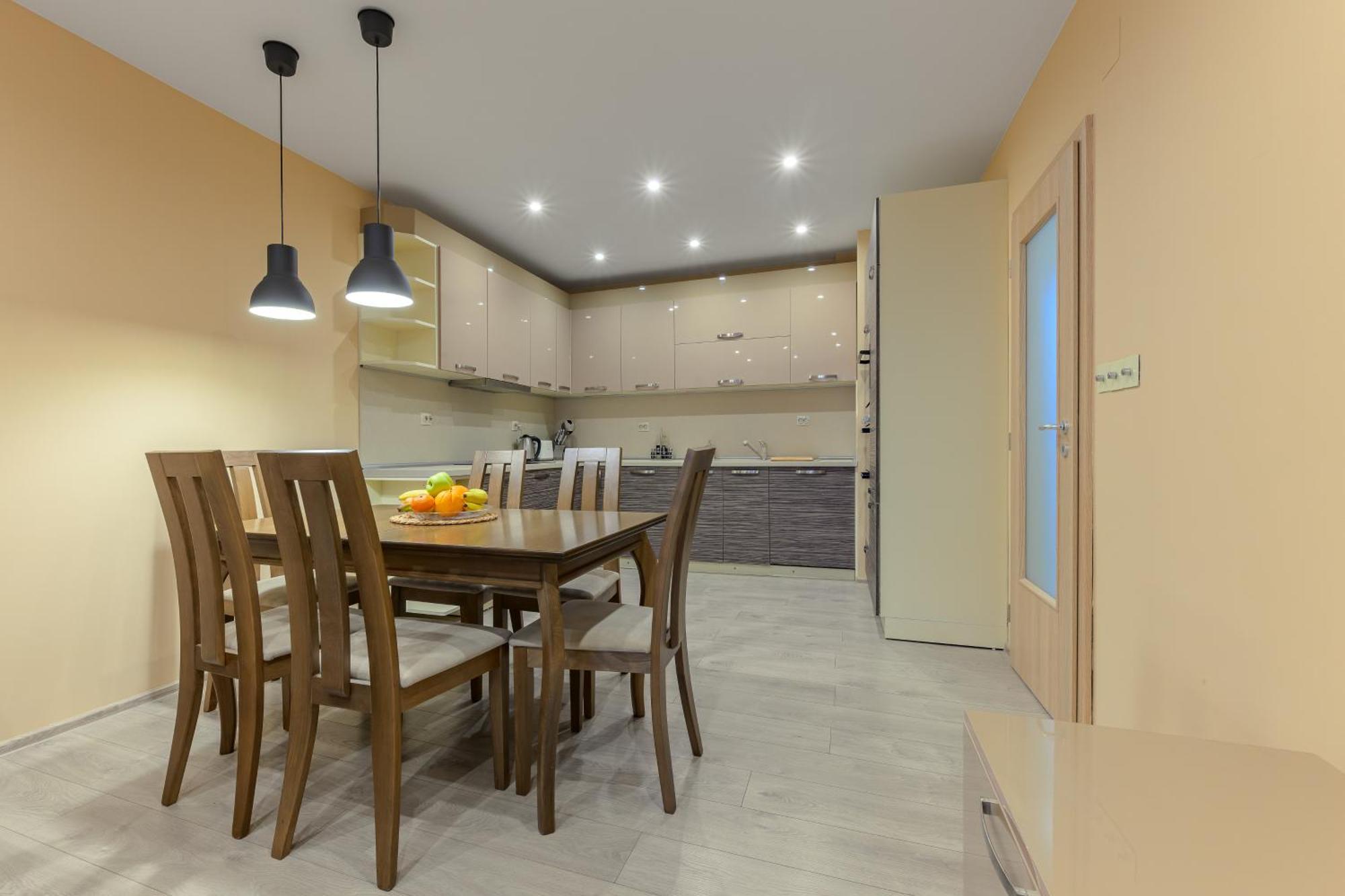 Уютен Апартамент В Град Варна Extérieur photo